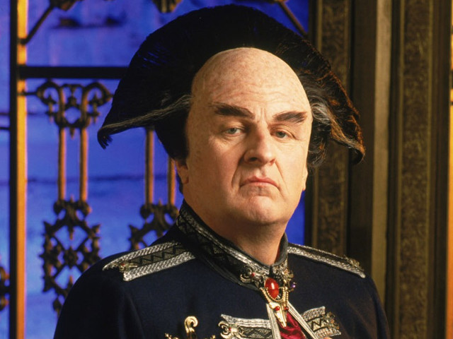 Londo Mollari (played by the excellent Peter Jurasik) from Bablyon 5