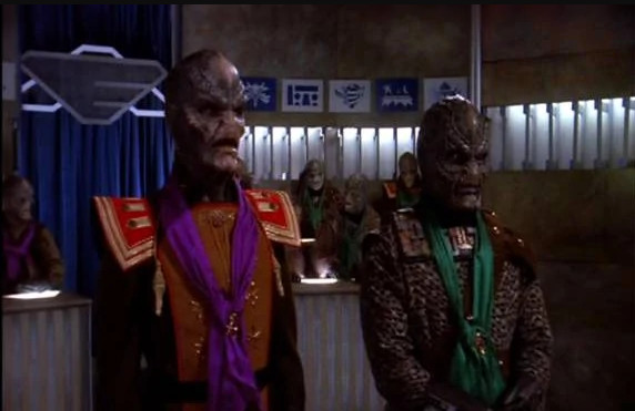 In the Babylon 5 universe the Drazi race divides into two factions every five 'cycles' - one purple, one green - and the two factions then fight to choose the right to elect leaders.